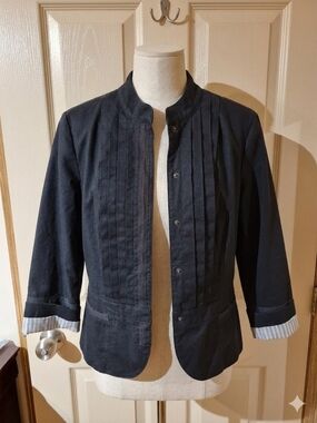 Tommy Hilfiger Women’s Black Lightweight Pleated Shirt Jacket